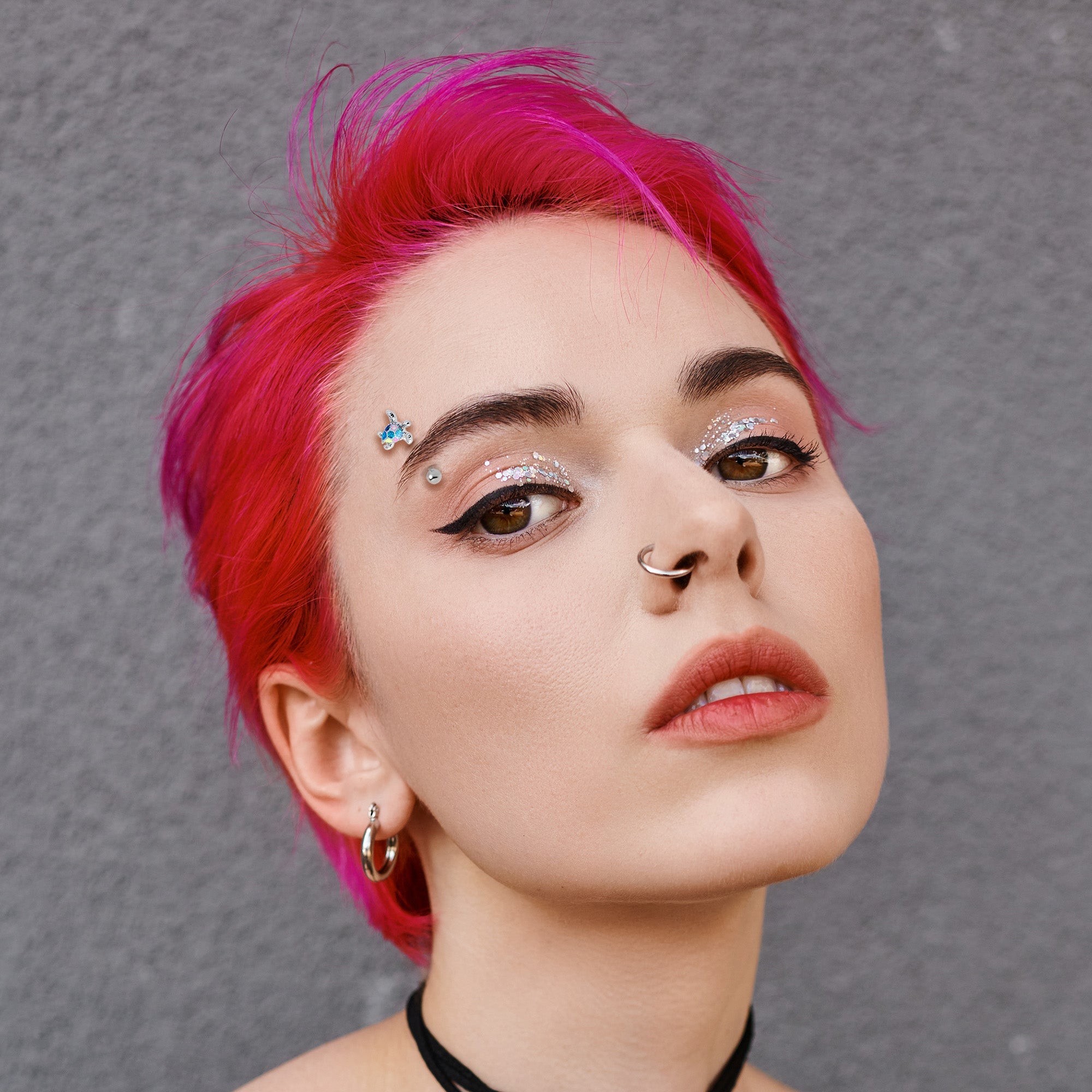 16G 5/16 Glitter Turtle Curved Eyebrow Ring