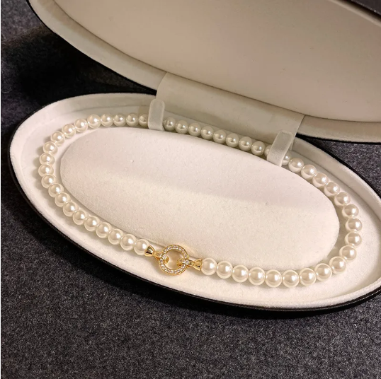 Pearl Clasp Choker